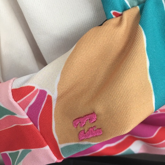 Billabong NWT Wild Sun Bikini Set - Size L - Picture 12 of 14